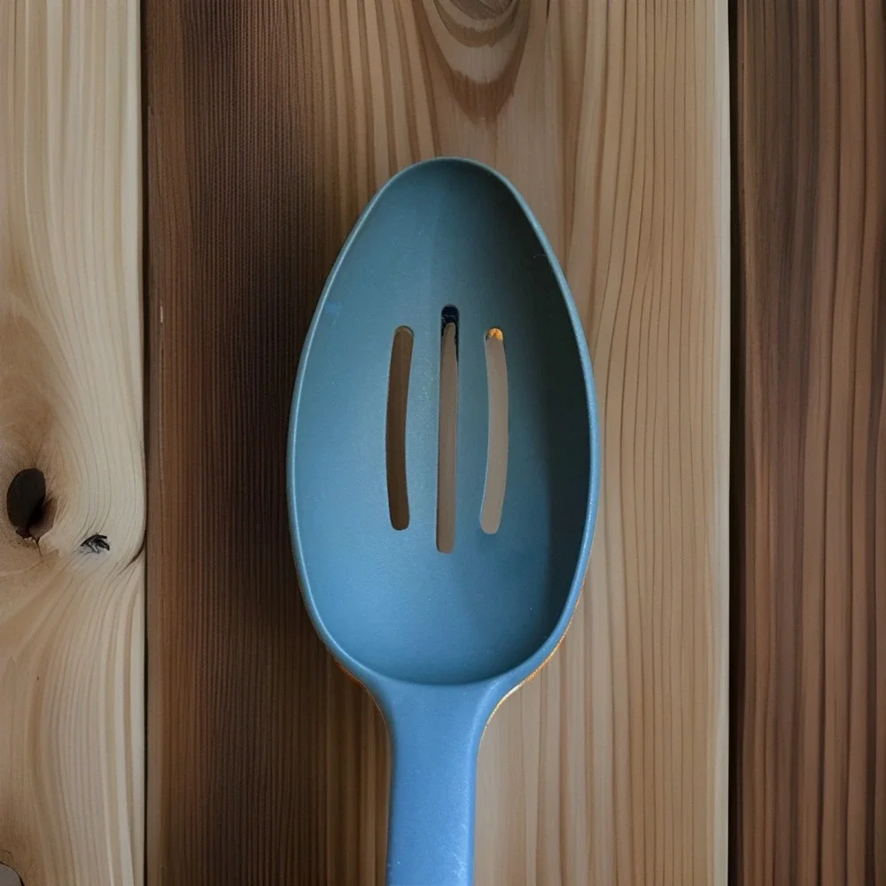 Pampered Chef Lot Spatulas Draining Spoon Measuring Cup